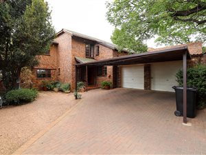 4 Bed House in Dowerglen