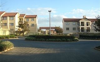 2 Bedroom Townhouse in Country View