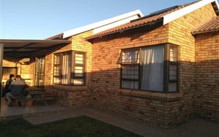 2 Bedroom Townhouse in Shellyvale