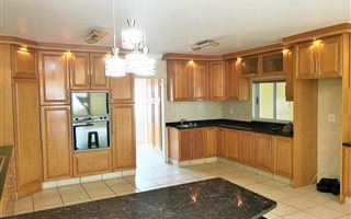5 Bedroom House in Somerset Park