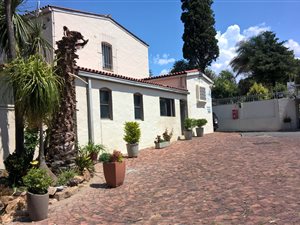 3 Bed Townhouse in Corlett Gardens