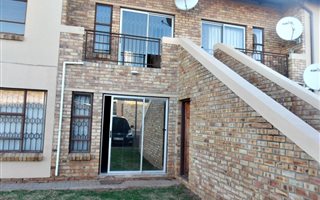 3 Bedroom Apartment in Bonanne