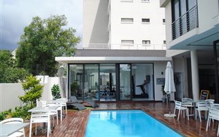 2 Bedroom Apartment in Hyde Park