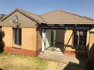 2 Bed Simplex in Halfway Gardens