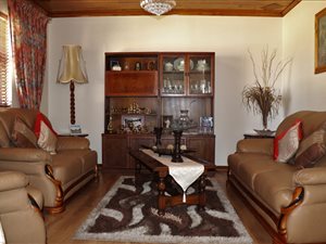 5 Bed House in Highbury