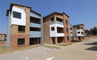 2 Bedroom Apartment in Randpark Ridge