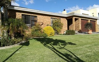 3 Bedroom House in Kleinbron Estate