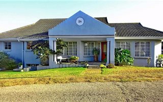 5 Bedroom House in Dana Bay