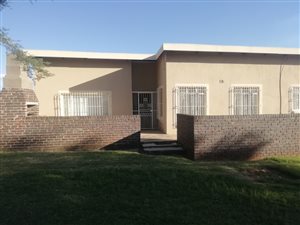 1 m² Land available in Hallgate
