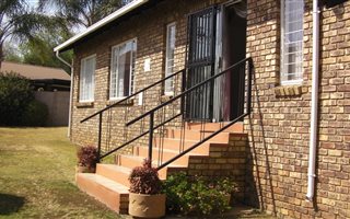 3 Bedroom Simplex in Erasmuskloof