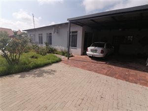 3 Bed House in Songloed