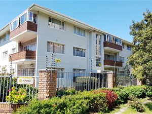 3 Bed Apartment in Rosebank