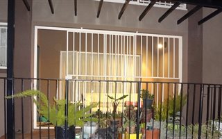 4 Bedroom Apartment in Auckland Park