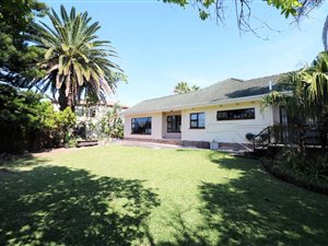 7 Bed House in Baysville