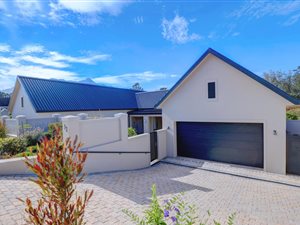 3 Bed House in Kingswood Golf Estate