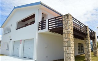 4 Bedroom House in Arniston