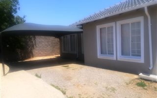 3 Bedroom House in Nellmapius