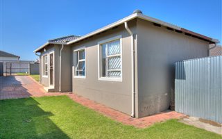 3 Bedroom House in Alveda