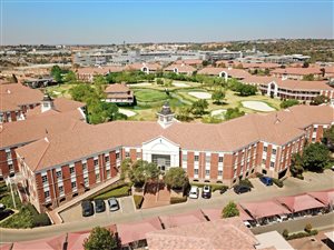 1897 m² Office Space in Fourways