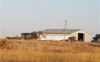 10.5 ha Farm in Doornkloof