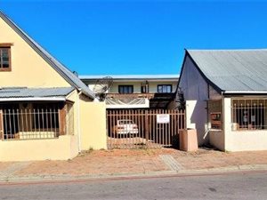 200 m² Commercial space in Knysna Central