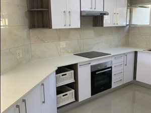 2 Bed Apartment in Bryanston