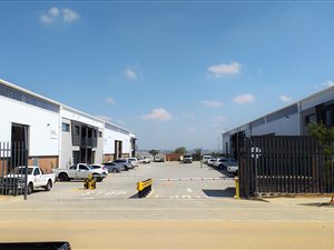 1272 m² Industrial space in Louwlardia