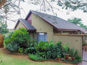 3 Bed House in Rhodesfield