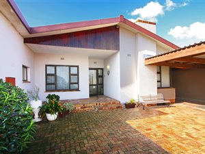 3 Bed House in Glenlily