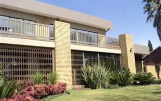 3 Bedroom House in Vaalpark