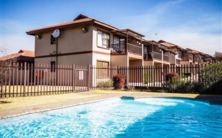 2 Bedroom Townhouse in Pioneer Park