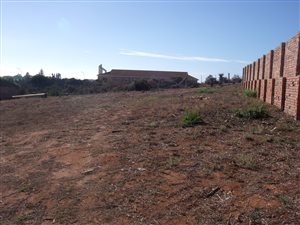 926 m² Land available in Hartenbos Heuwels