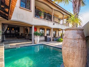4 Bedroom Cluster in Bedfordview
