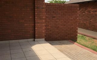 3 Bedroom Townhouse in Monavoni