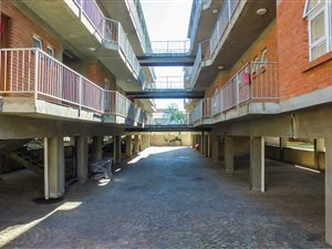 3 Bed Apartment in West Hill