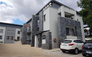 120 m² Commercial space in Randpark Ridge
