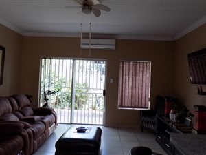 2 Bed Townhouse in Bronkhorstspruit