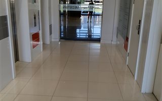 182 m² Commercial space in New Town Centre (Gateway)