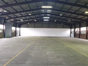 1099 m² Industrial space in Wilbart
