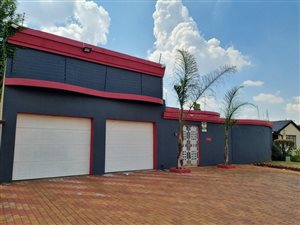 4 Bed House in Lenasia