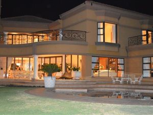 4 Bed House in Miravaal