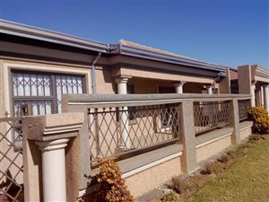 3 Bed House in Vanderbijlpark CE3