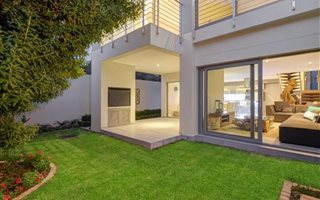 3 Bedroom Townhouse in Craighall Park