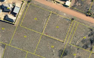 1143 m² Land available in Vaaloewer