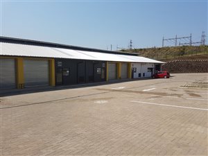 180 m² Industrial space in Cornubia