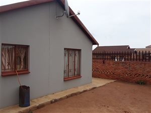 2 Bed House in Nellmapius