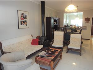 3 Bed House in Retreat