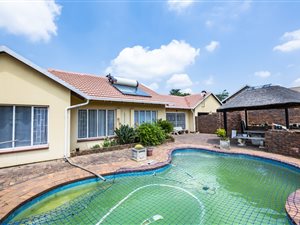 4 Bed House in Winchester Hills
