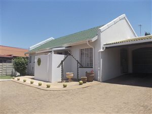 3 Bedroom Townhouse in Bergsig