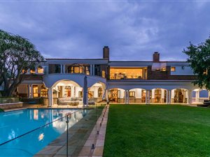 5 Bed House in Dainfern Golf Estate